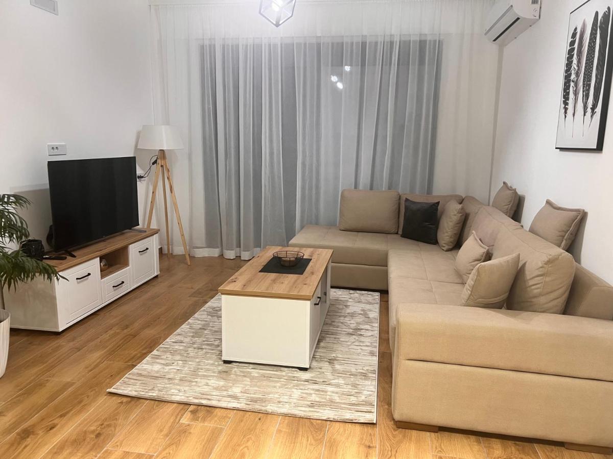 Nejra Apartment Ulcinj Exterior photo